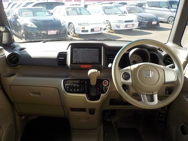 HONDA N BOX 2013 Image 31
