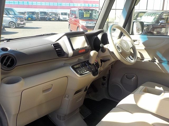 HONDA N BOX 2013 Image 31