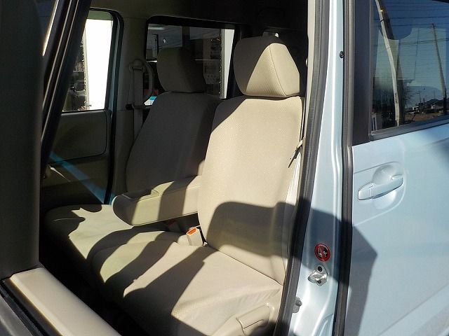 HONDA N BOX 2013 Image 31