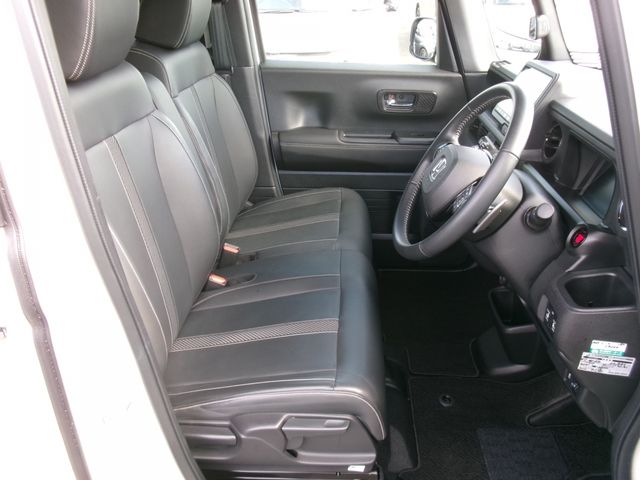 HONDA N BOX CUSTOM 2024 Image 31