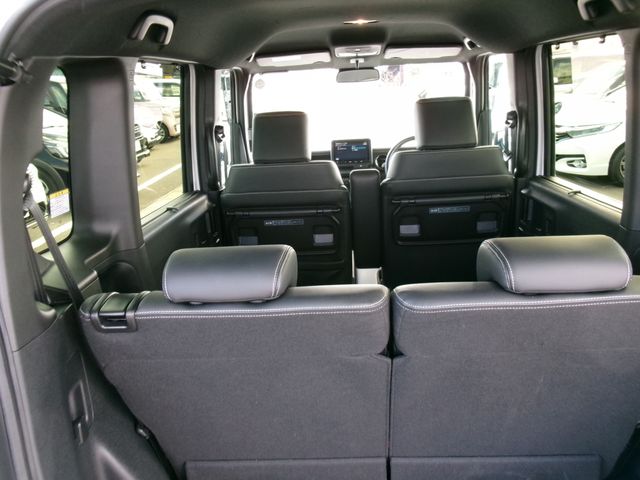 HONDA N BOX CUSTOM 2024 Image 31