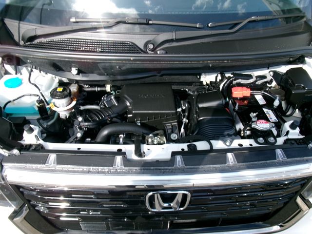 HONDA N BOX CUSTOM 2024 Image 31