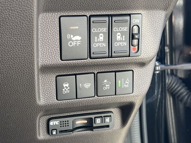 HONDA FREED HYBRID 2017 Image 31