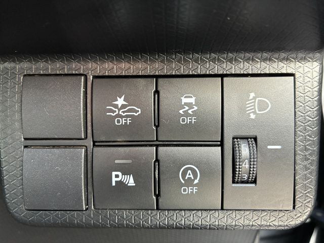 DAIHATSU TANTO FAN CROSS 2023 Image 31