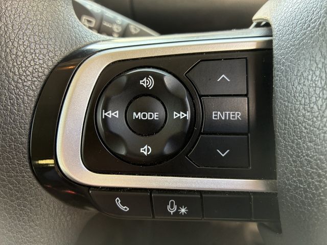 DAIHATSU TANTO FAN CROSS 2023 Image 31