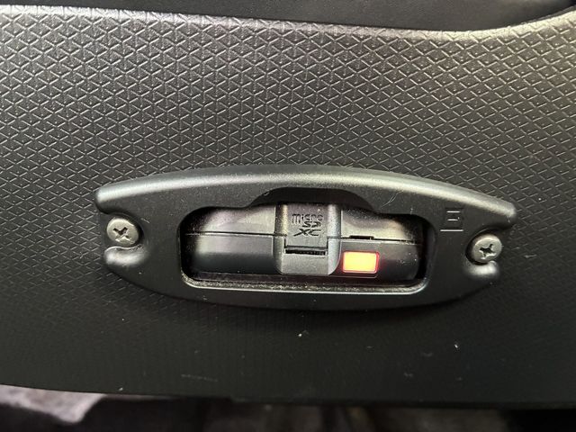 DAIHATSU TANTO FAN CROSS 2023 Image 31