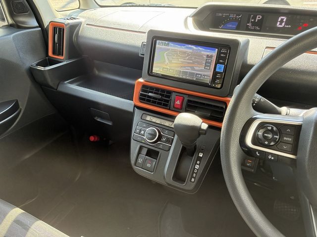 DAIHATSU TANTO FAN CROSS 2023 Image 31