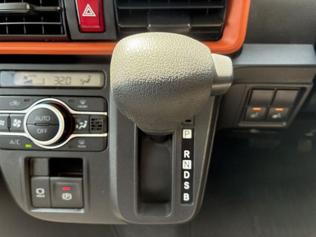 DAIHATSU TANTO FAN CROSS 2023 Image 31