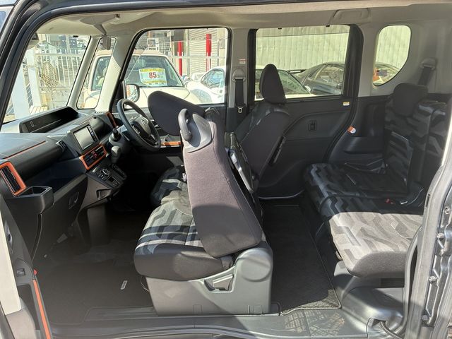 DAIHATSU TANTO FAN CROSS 2023 Image 31