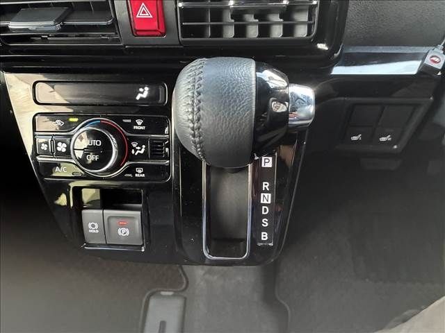 DAIHATSU TANTO CUSTOM 4WD 2023 Image 31