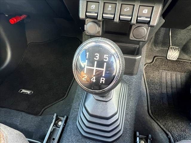 SUZUKI JIMNY 4WD 2021 Image 31