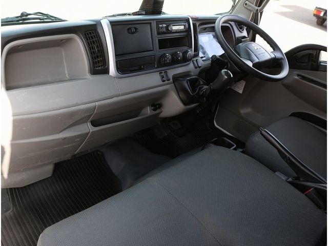 MITSUBISHI CANTER 2020 Image 31