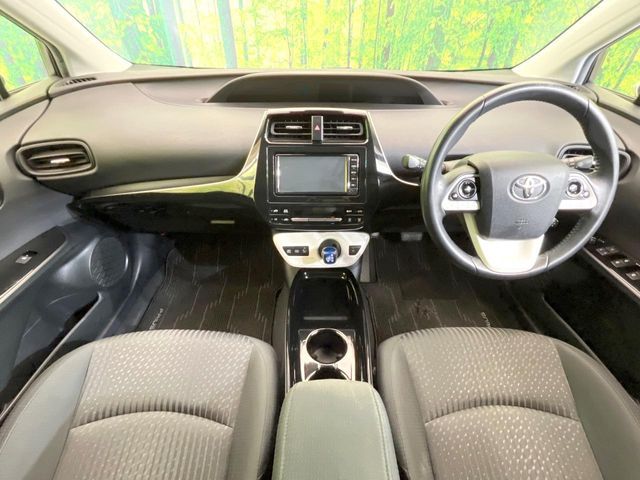 TOYOTA PRIUS 2018 Image 31