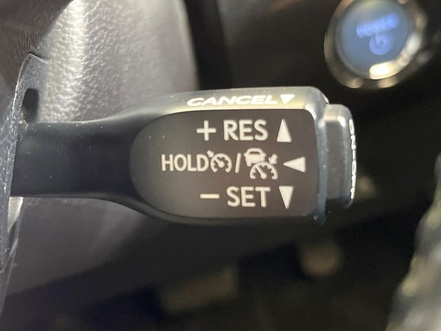 TOYOTA PRIUS 2018 Image 31