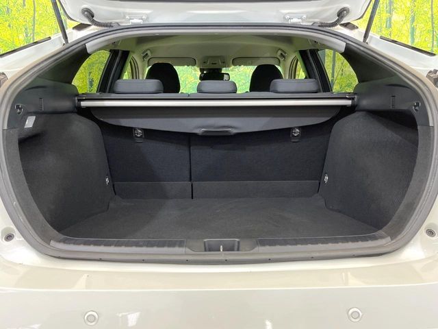 TOYOTA PRIUS 2018 Image 31