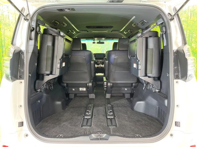 TOYOTA VELLFIRE 2017 Image 31