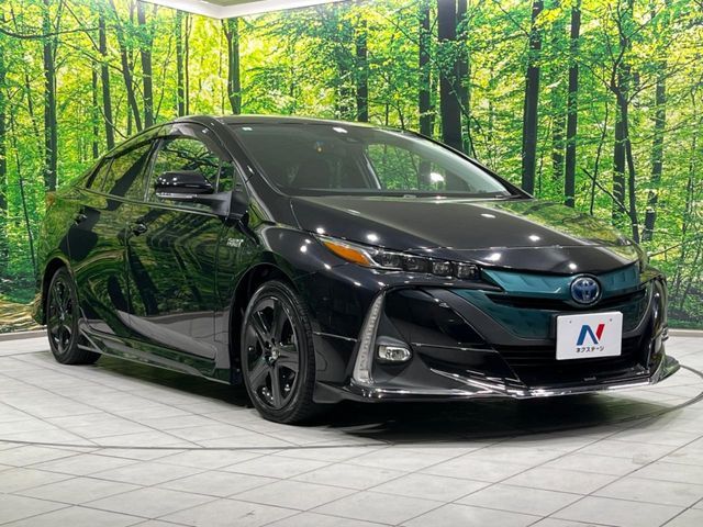 TOYOTA PRIUS PHV 2017 Image 31