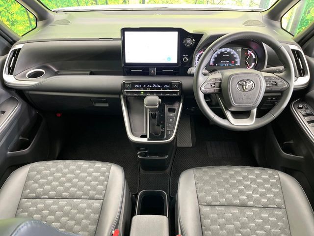 TOYOTA VOXY 4WD 2025 Image 31