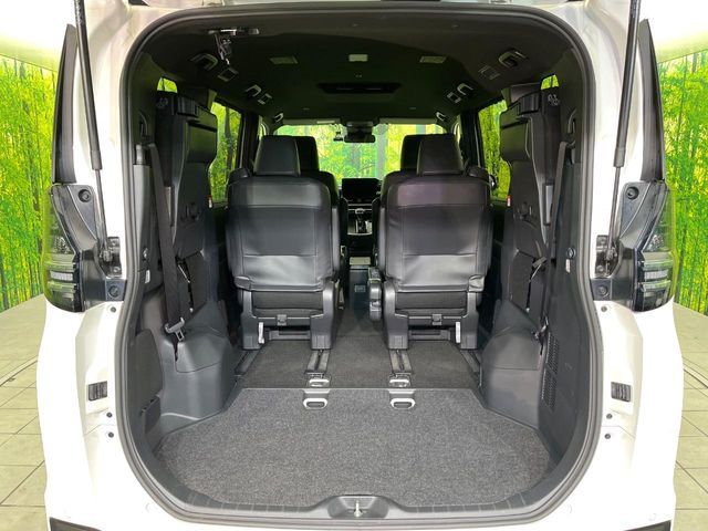 TOYOTA VOXY 4WD 2025 Image 31