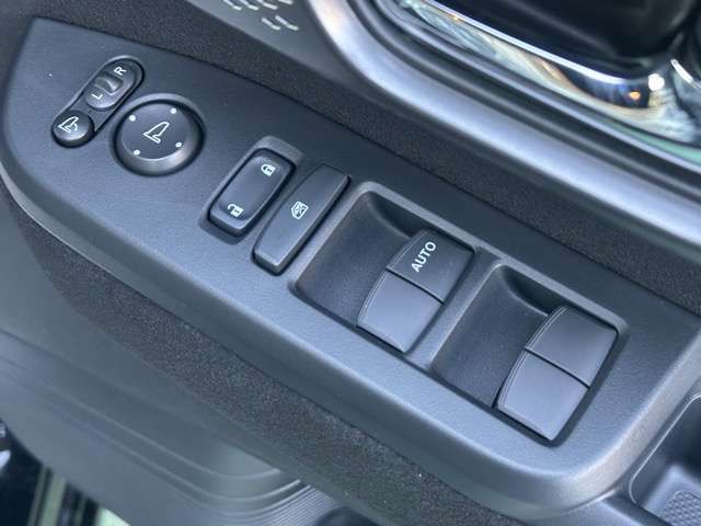 HONDA N BOX CUSTOM 2025 Image 31