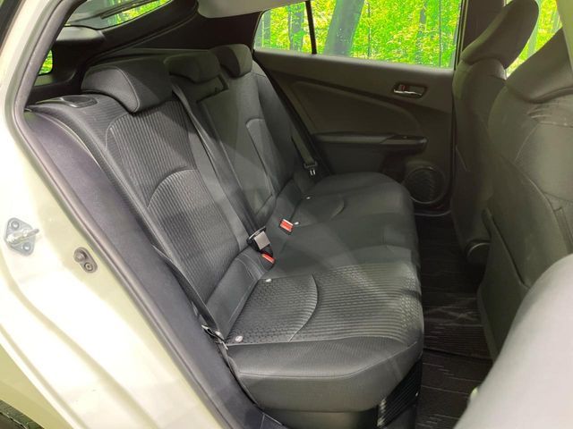 TOYOTA PRIUS 2016 Image 31