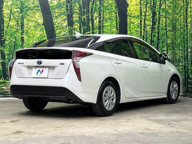 TOYOTA PRIUS 2016 Image 31