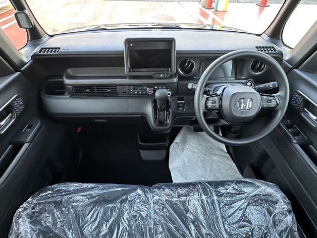HONDA N BOX CUSTOM 2025 Image 31