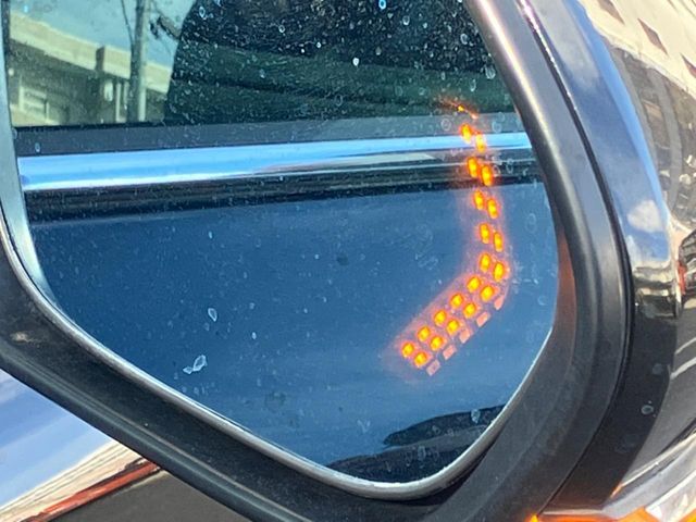 TOYOTA C-HR 2018 Image 31