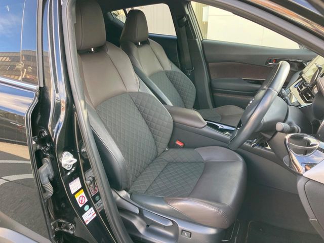 TOYOTA C-HR 2018 Image 31