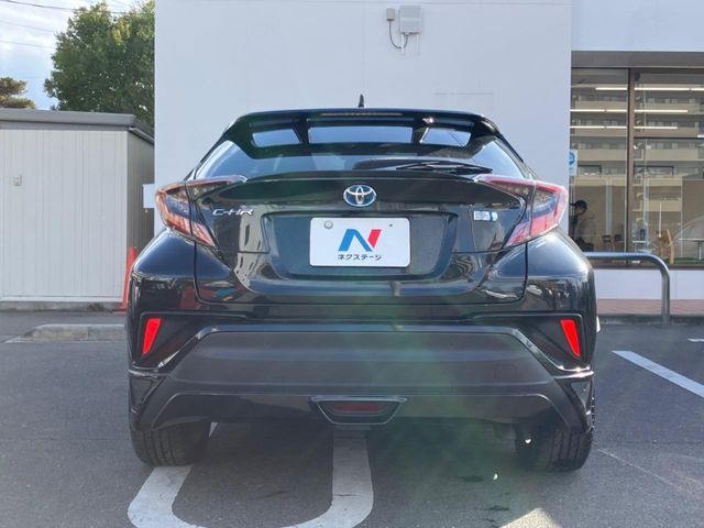 TOYOTA C-HR 2018 Image 31