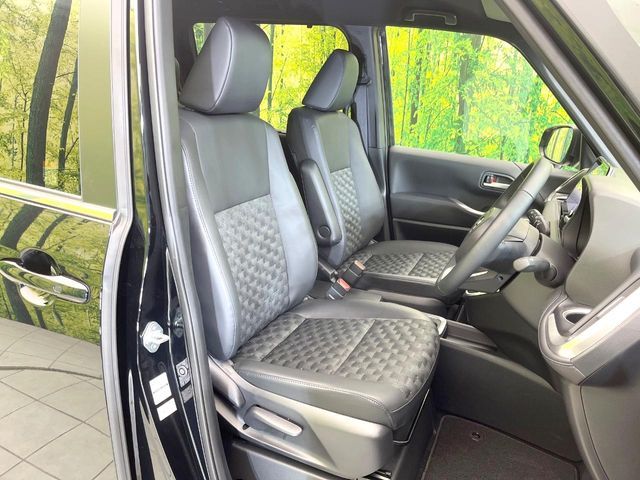 TOYOTA VOXY HYBRID 2025 Image 31