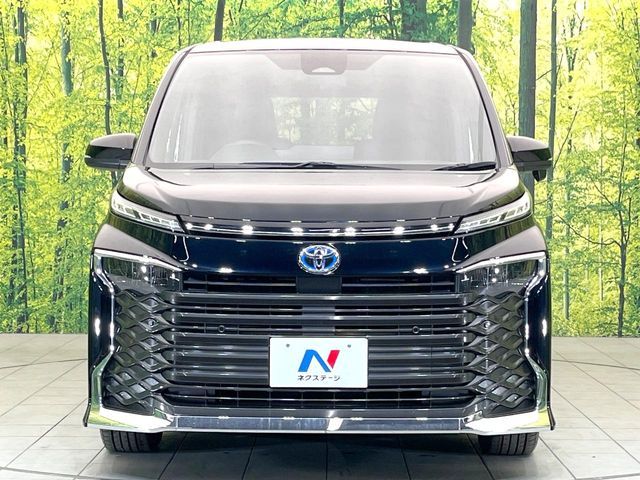 TOYOTA VOXY HYBRID 2025 Image 31