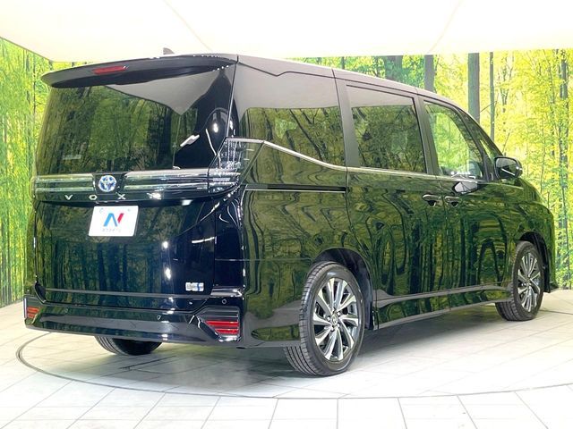 TOYOTA VOXY HYBRID 2025 Image 31