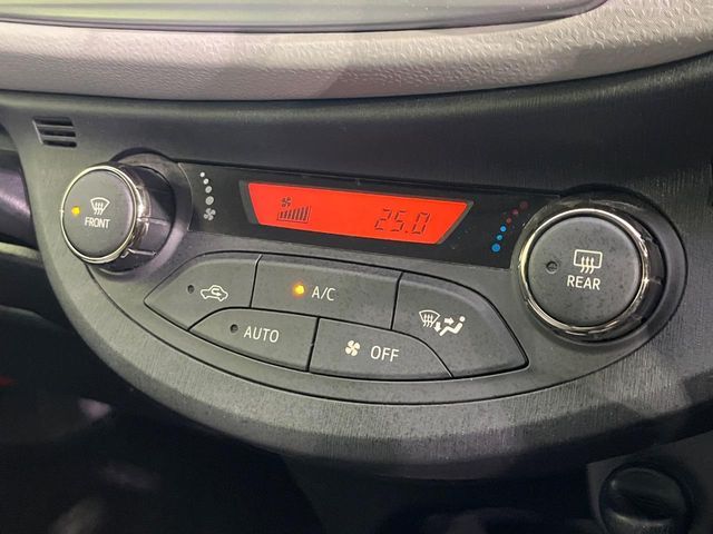 TOYOTA VITZ 2014 Image 31