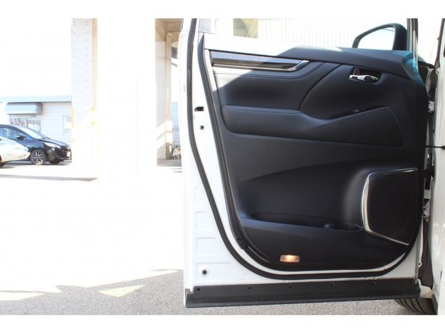 TOYOTA ALPHARD 2015 Image 31