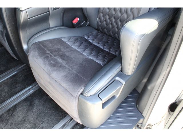 TOYOTA ALPHARD 2015 Image 31