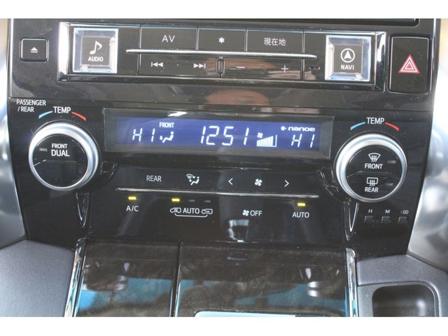 TOYOTA ALPHARD 2015 Image 31