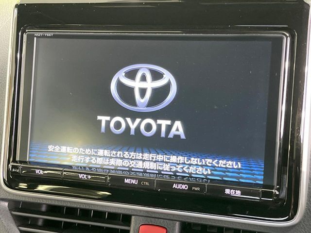 TOYOTA VOXY HYBRID 2018 Image 31