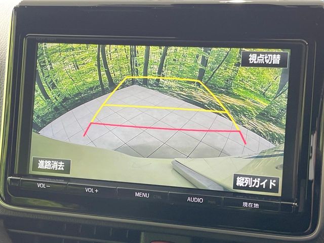 TOYOTA VOXY HYBRID 2018 Image 31