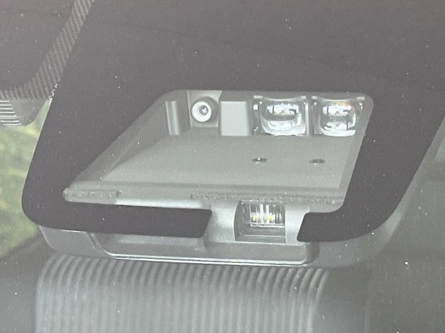 TOYOTA VOXY HYBRID 2018 Image 31