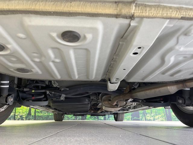 TOYOTA VOXY HYBRID 2018 Image 31