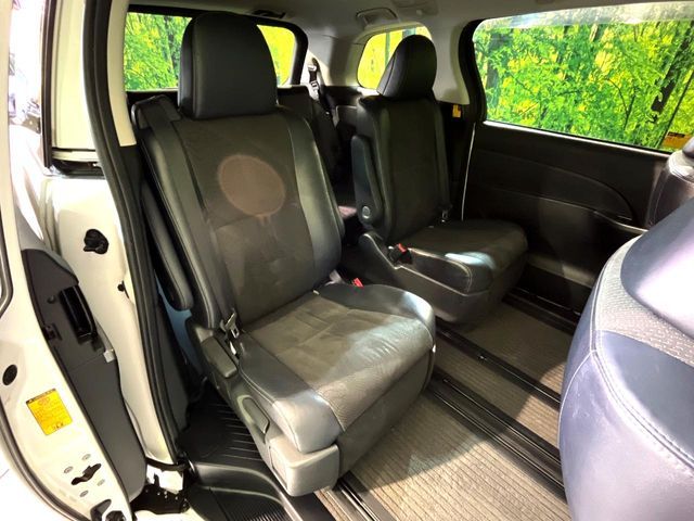 TOYOTA ESTIMA 2013 Image 31