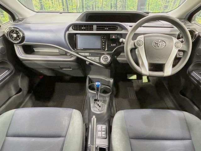 TOYOTA AQUA 2015 Image 31