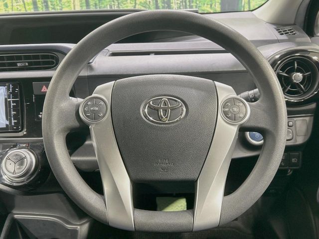 TOYOTA AQUA 2015 Image 31