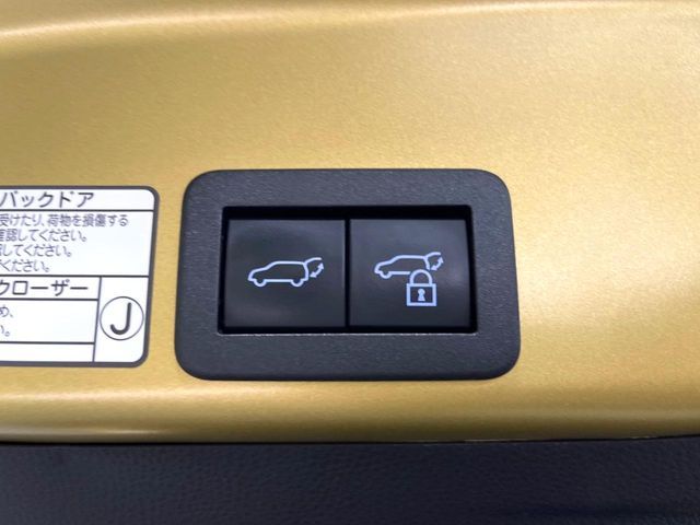 TOYOTA YARIS CROSS HYBRID 2022 Image 31