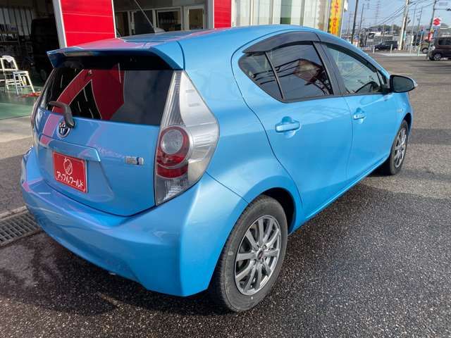 TOYOTA AQUA 2014 Image 31