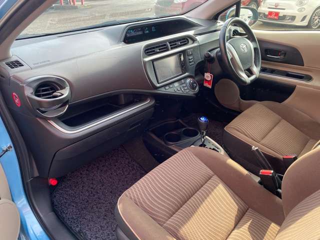 TOYOTA AQUA 2014 Image 31