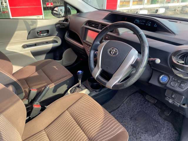 TOYOTA AQUA 2014 Image 31