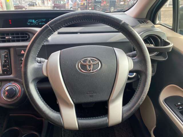 TOYOTA AQUA 2014 Image 31