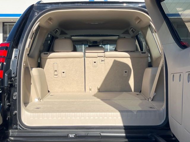 TOYOTA LANDCRUISER PRADO 2023 Image 31
